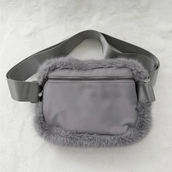 The Cashmere Project Faux Fur Fuzzy Belt Bag Fanny Pack Gray Siper Soft NEW